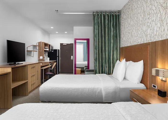 Home2 By Hilton Downtown 3*